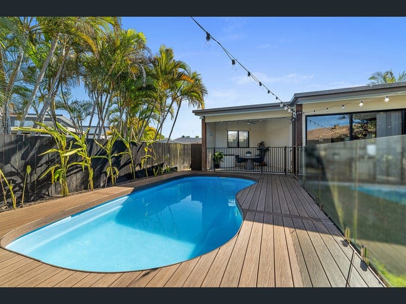 3 Coppabella Crescent, Mooloolaba — photo 1 of 5