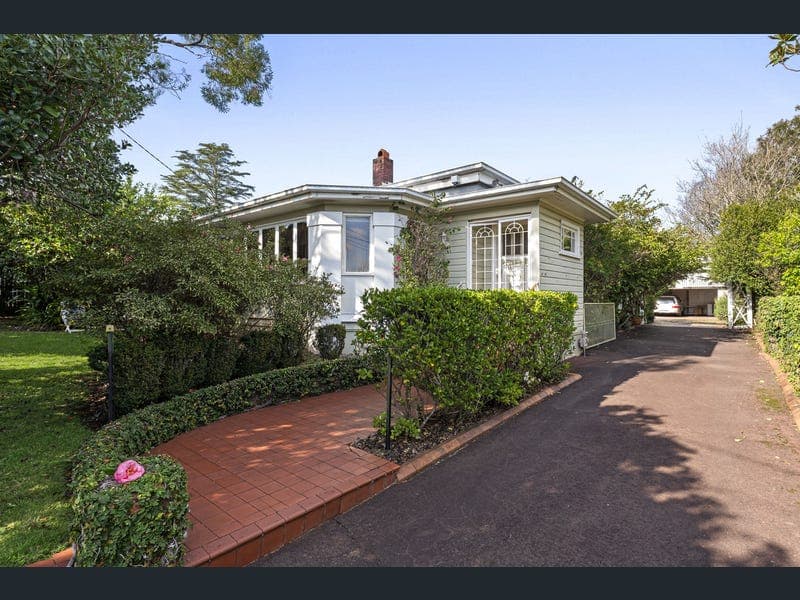 48 Bridge Street, East Toowoomba — photo 1 of 5