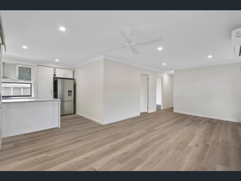 29 Aberdeen Circuit, Spring Mountain — photo 1 of 5