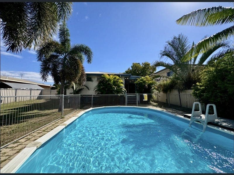 25 SEDGMAN Street, Moranbah — photo 1 of 5