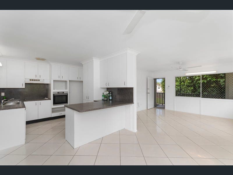 12 Camira Avenue, Cranbrook — photo 1 of 5