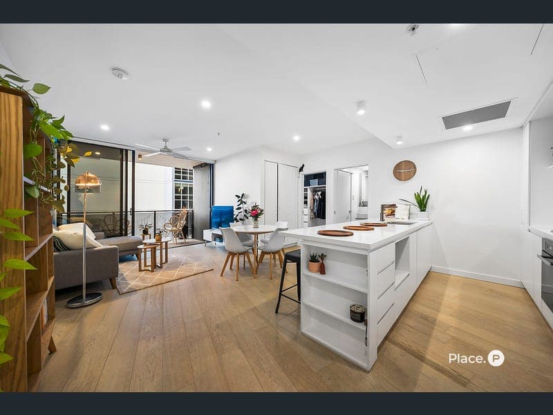 1104/61 Brookes Street, Bowen Hills — photo 1 of 5
