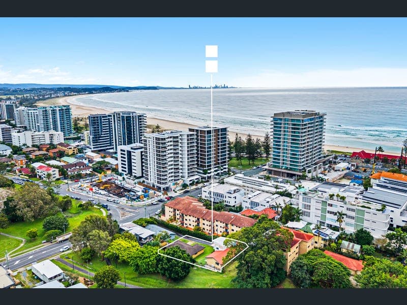 16B Miles Street, Coolangatta — photo 1 of 5
