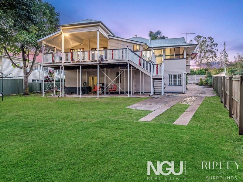 10 Ferrett Street, Sadliers Crossing — photo 1 of 5