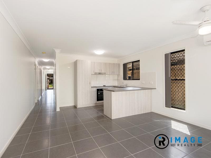 1 & 2/8 Sunrise Court, Loganlea — photo 1 of 5