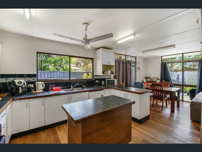 85 Winterer Crescent, Dysart — photo 1 of 5