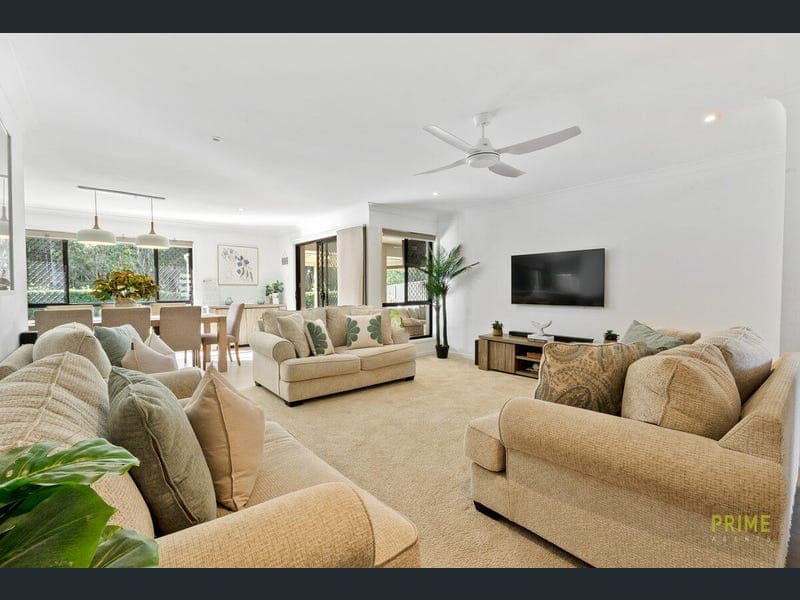 72 Parklands Boulevard, Wondunna — photo 1 of 5