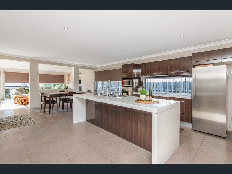 24 Peachester Close, Ormeau — photo 1 of 5