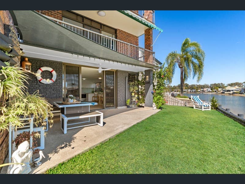 1/28 Pangarinda Place, Mooloolaba — photo 1 of 5