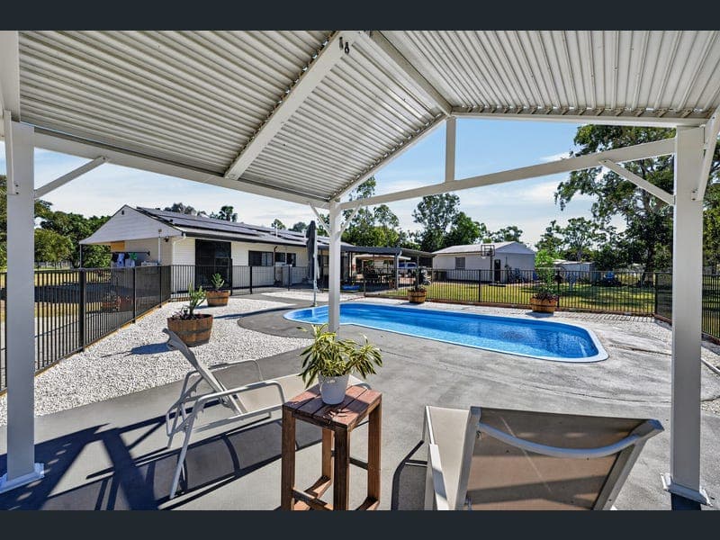 10 Bernborough Court, Kelso — photo 1 of 5