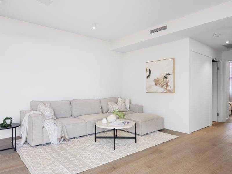 205/88 Jefferson Lane, Palm Beach — photo 1 of 5