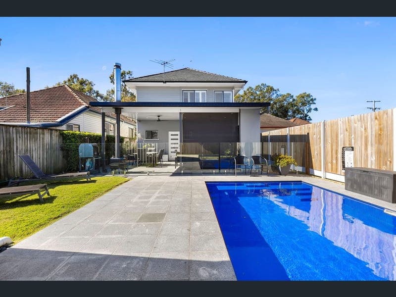 111 Southerden Street, Sandgate — photo 1 of 5