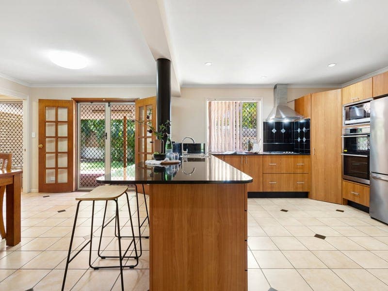 3 Raphis Close, Kamerunga — photo 1 of 5