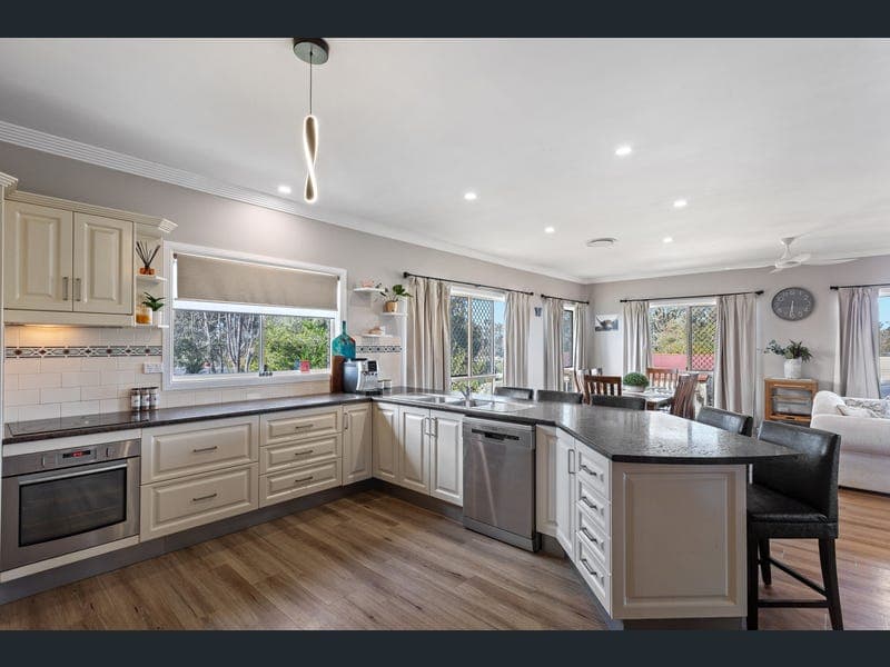 1 Daniel Drive, Warwick — photo 1 of 5