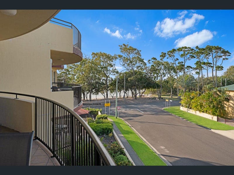 10/496 Esplanade, Torquay — photo 1 of 5