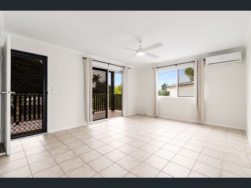 15 Cindy Street, Marsden — photo 1 of 5