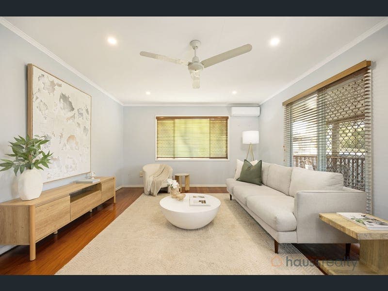 93 Douglas Street, Oxley — photo 1 of 5