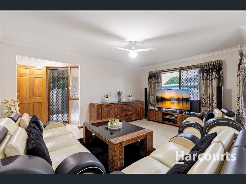 7 Seaton Street, Bald Hills — photo 1 of 5