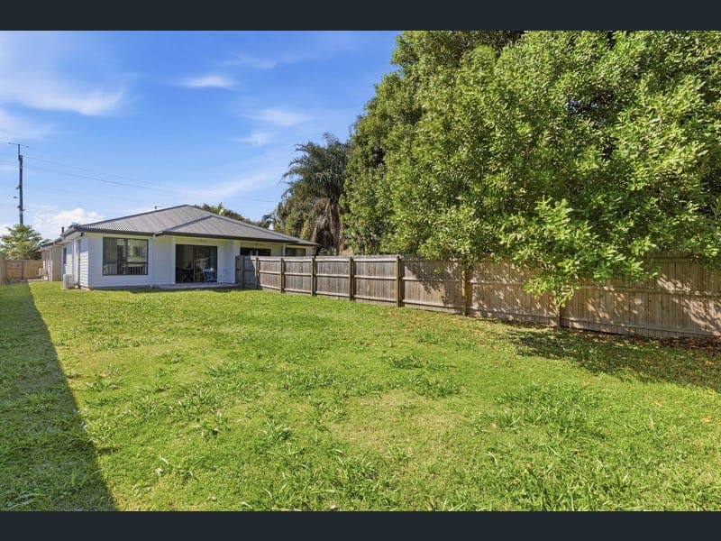 2/270 King Street, Caboolture — photo 1 of 5