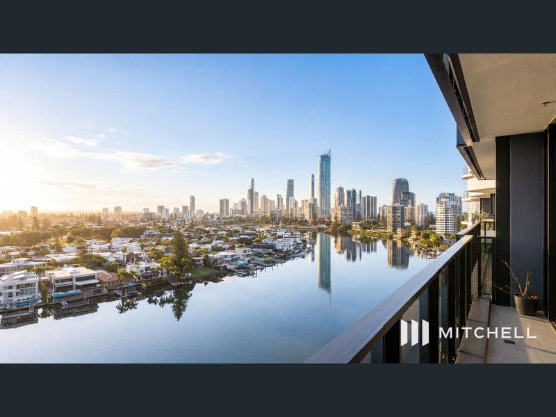 1302/15-17 Cannes Avenue, Surfers Paradise — photo 1 of 5