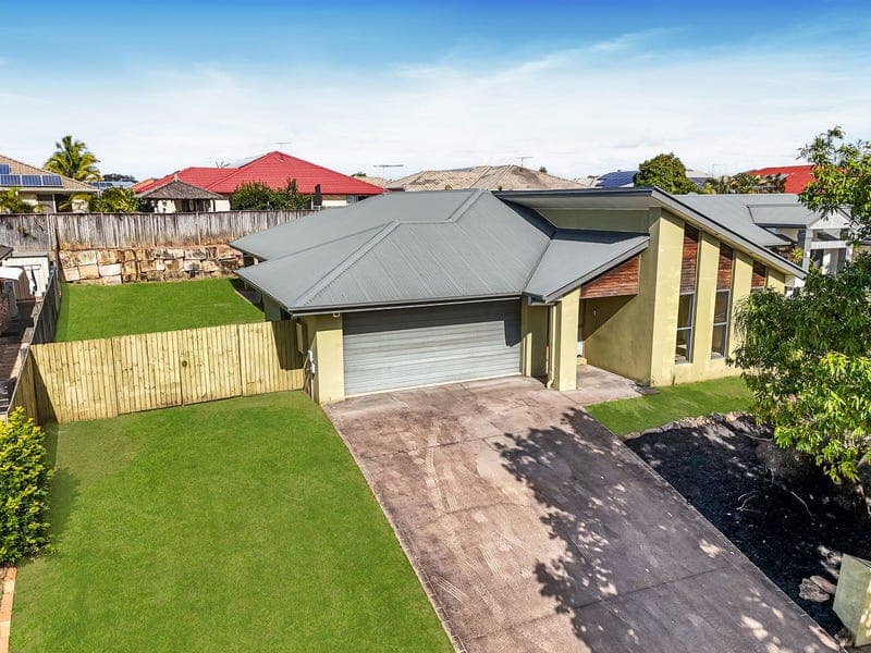 3 Ebony Crescent, Redland Bay — photo 1 of 5