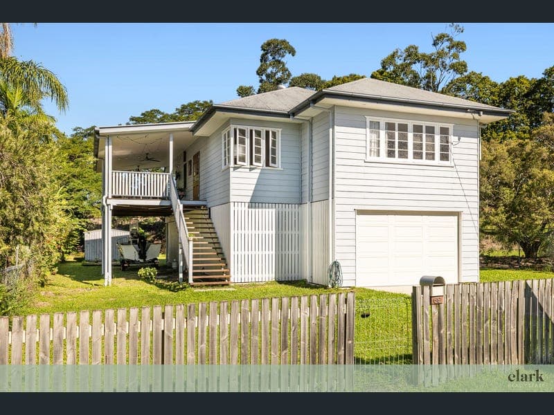 69 Le Geyt Street, Windsor — photo 1 of 5