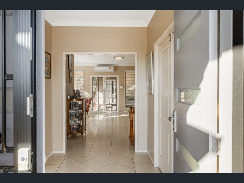 4 Kestrel Drive, Highfields — photo 1 of 5