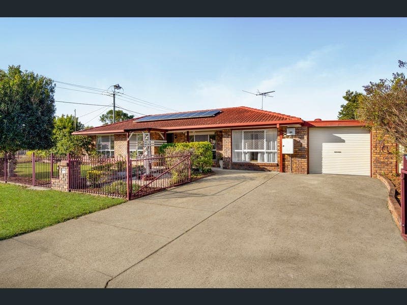 1 Cornwall Street, Deception Bay — photo 1 of 5
