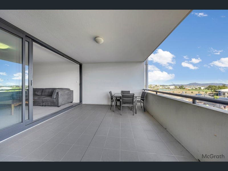 137/75 Central Lane, Gladstone Central — photo 1 of 5