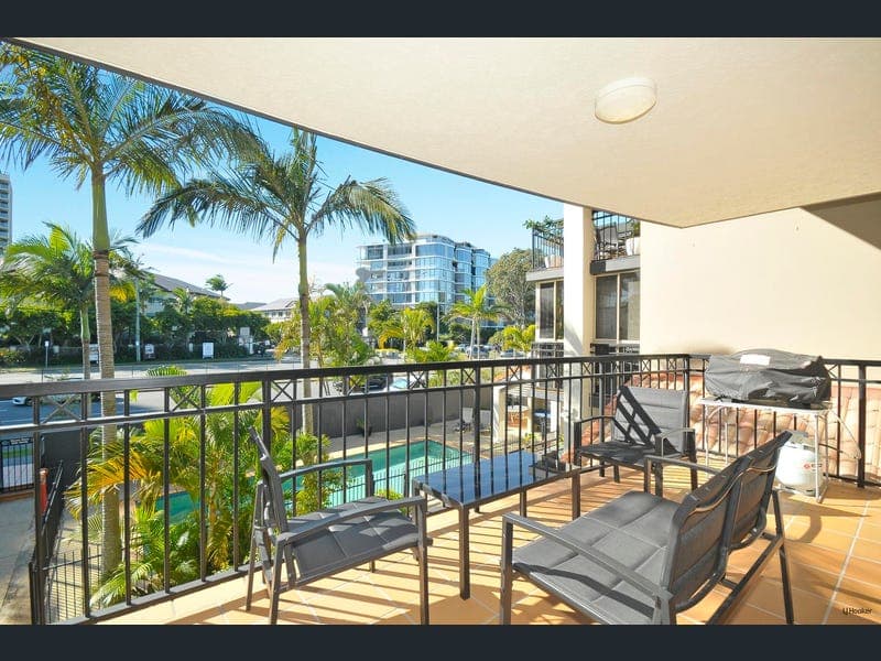 10/1040 Gold Coast Highway, Palm Beach — photo 1 of 5