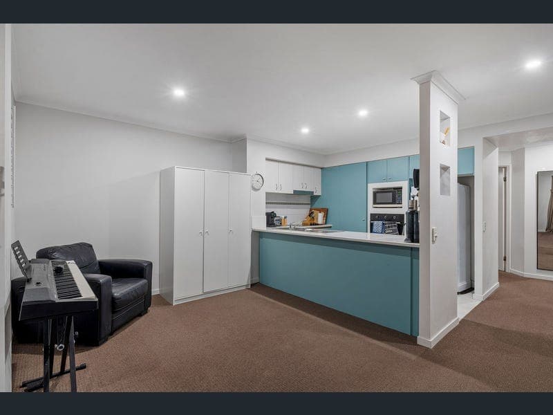 41/10-16 Alexandra Avenue, Mermaid Beach — photo 1 of 5