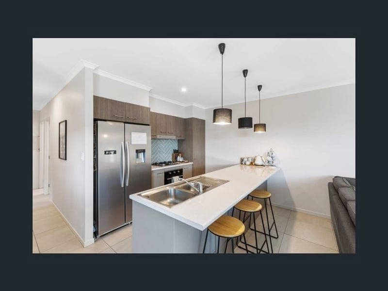 14 Samuel Walker Street, Baringa — photo 1 of 5