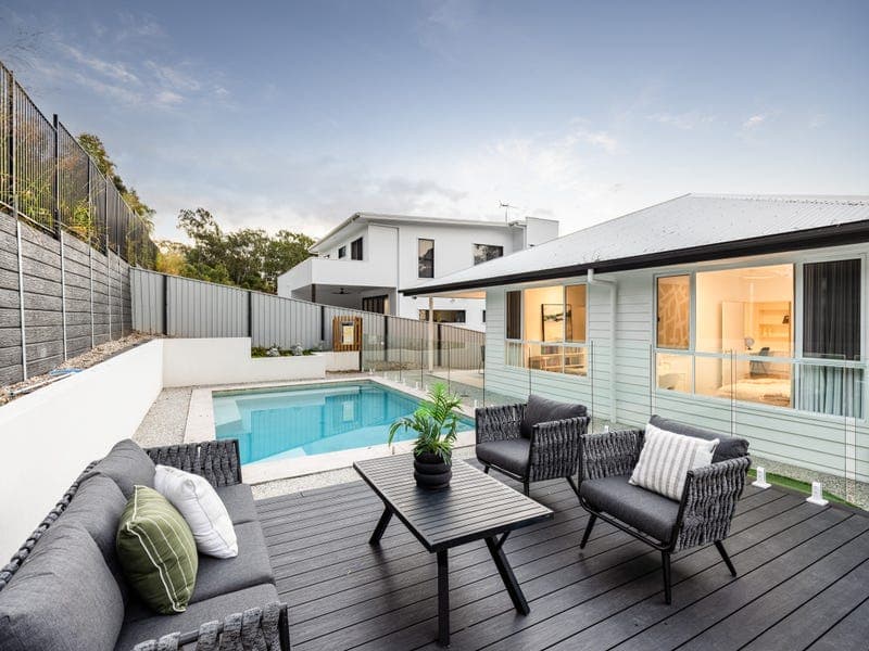 21 Lyrebird Place, Oxley — photo 1 of 5