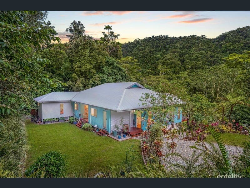 2-4 Leafy Close, Redlynch — photo 1 of 5