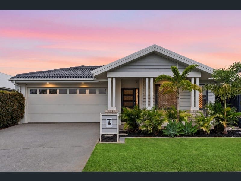 6 Norfolk Drive, Burpengary East — photo 1 of 5