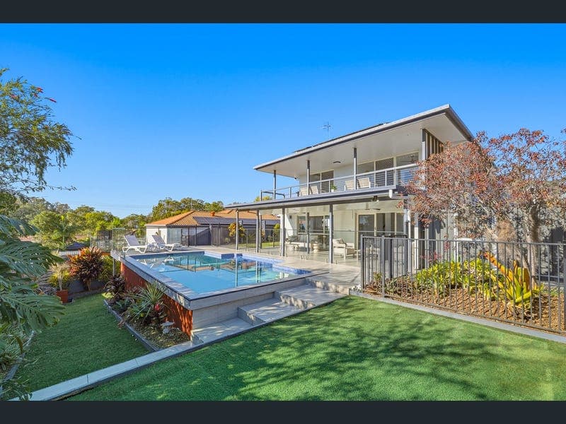 7 Highbridge Rise, Mudgeeraba — photo 1 of 5