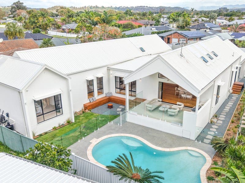 13 Tattler Way, Burleigh Waters — photo 1 of 5