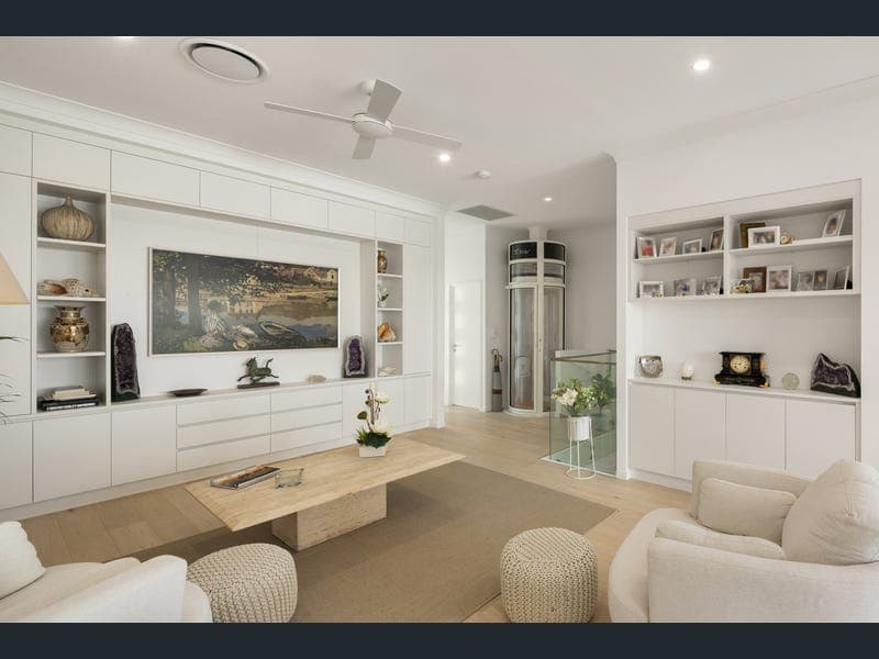11 Roche Avenue, Bowen Hills — photo 1 of 5