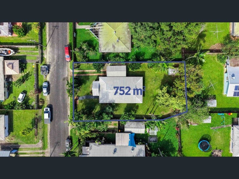 15 Ronto Close, Manoora — photo 1 of 5