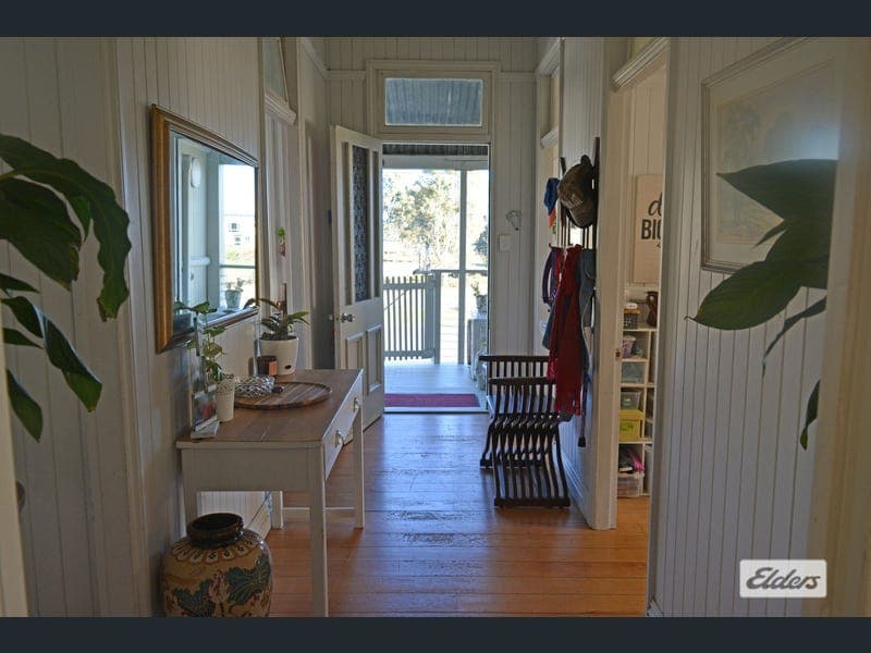 30 Percy Street, Warwick — photo 1 of 5