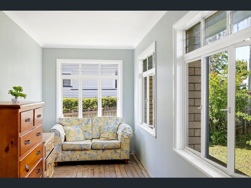 19 Devoy Street, Ashgrove — photo 1 of 5