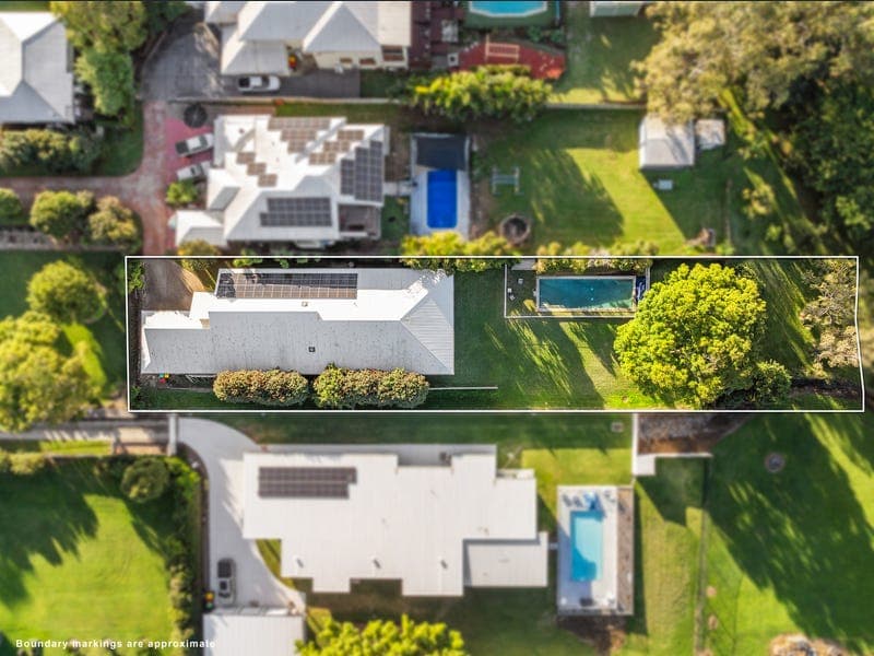 411 Wynnum North Road — photo 1 of 5