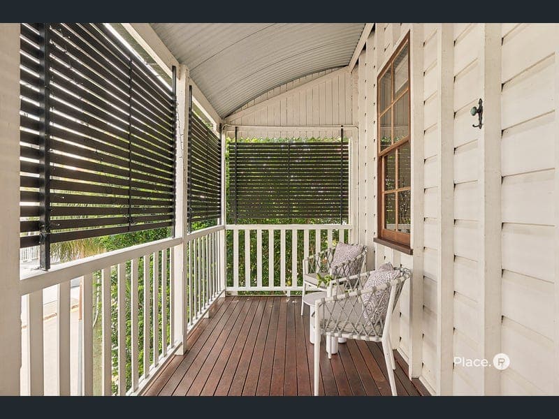 75 Union Street, Spring Hill — photo 1 of 5