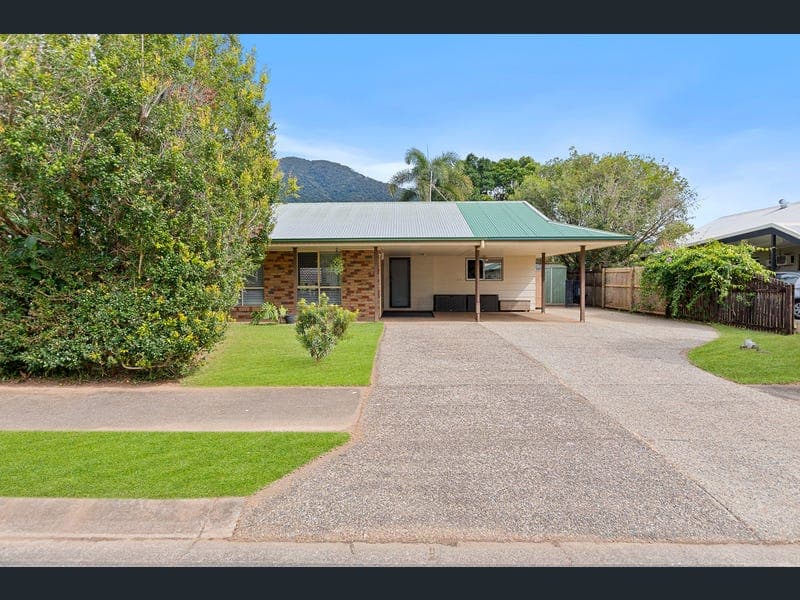 2 Village Terrace, Redlynch — photo 1 of 5