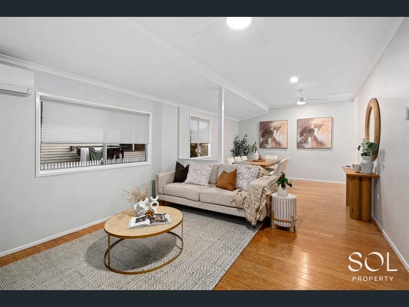 21 Landsboro Avenue, Boondall — photo 1 of 5