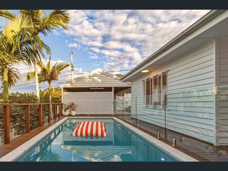 113 Jerrang Street, Indooroopilly — photo 1 of 5