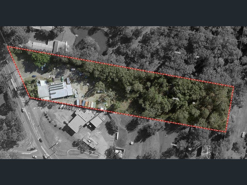 352 Greencamp Road, Wakerley — photo 1 of 5