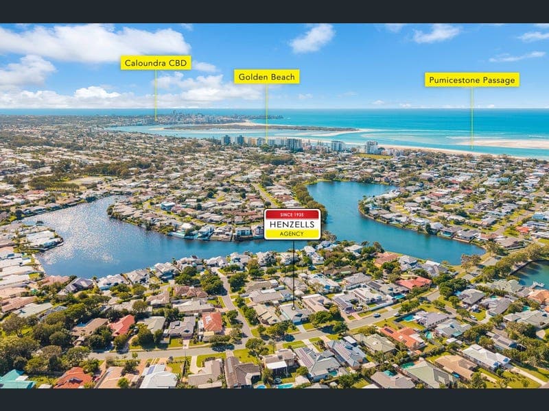 15 Sir Joseph Banks Drive, Pelican Waters — photo 1 of 5