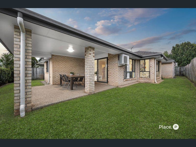 7 Avalon Place, Upper Kedron — photo 1 of 5