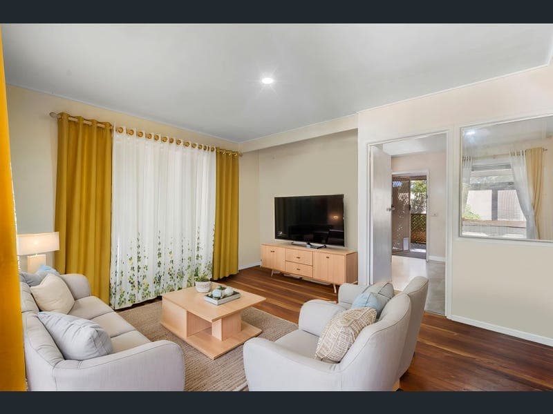 28 Blackton Street, Logan Central — photo 1 of 5